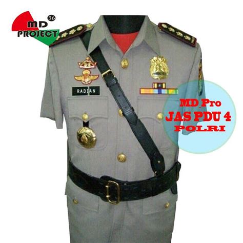 Pakaian pdu 3 polri bintara  Di mana urutan pangkat polisi dikategorikan menjadi tiga, yaitu: Perwira; Bintara;